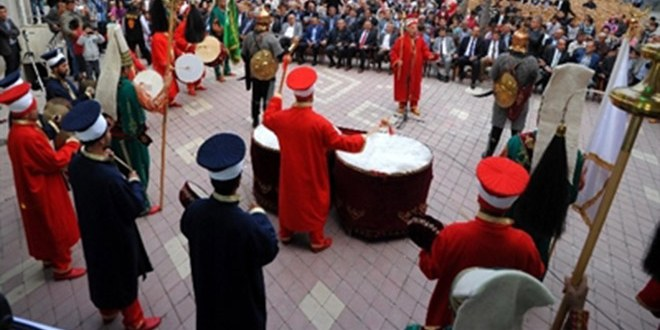 Aydıncık Soğan Kültür ve Sanat Fesivali Düzenlendi