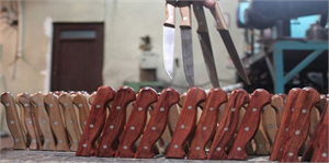 Çin Malı Kurban Bıçakları Hem Kasaba Hem Hayvana Eziyet Ediyor`