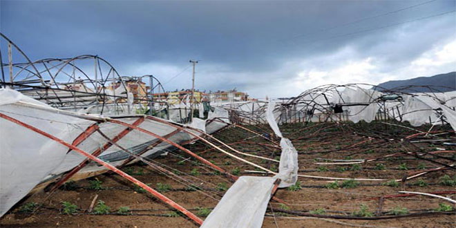Hortumun Ardından Seraların Yüzde 90`ı Kullanılmaz Halde