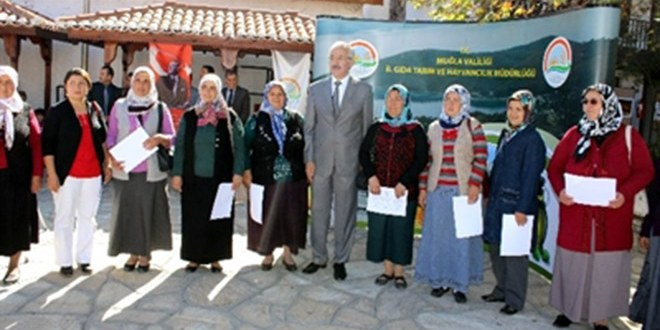 Kadın Çiftçiler Sertifikalarını Aldı