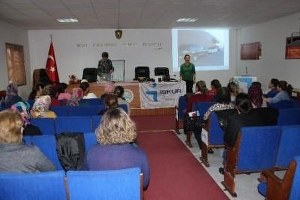 Çanakkale`de Kadın Çiftçilere Girişimcilik Eğitimi