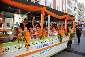 Seferihisar Mandalina Şenliği`ne Hazır