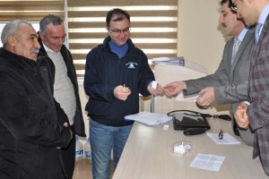 Tunceli`de 14 Yetiştiriciye Damızlık Boğa Dağıtıldı