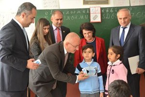 Mersin`de 131 Bin 462 Öğrenciye Haftada 3 Gün Süt Dağıtılacak