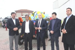 Fuarın Talihli Çiftçisi Traktör Kazandı