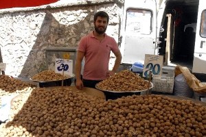 Bayramlık Cevizler Tezgaha Çıktı