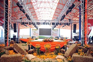 Seferihisar`da Turuncu Bayram