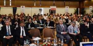 Kanser Hastalarının Yüzde 40`ı Alternatif Tıp Ürünleri Kullanıyor