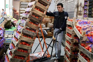 Meyve Sebzeye `Müşteri` Çıktı