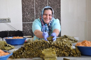 Kadın İsterse Başarır