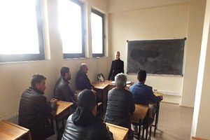 Malazgirt`te Çobanlar Diplomalı Oluyor