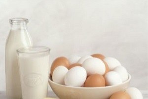 Toplanan İnek Sütü Miktarı Nisan`da Yüzde 0,7 Azaldı