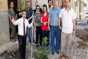 Çukura Çiçekli Protesto