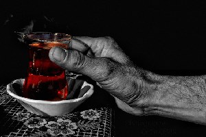 Dünyada En Fazla Çayı Türkler İçiyor