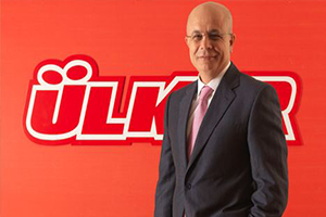 Ülker Gözünü Dünya Devine Dikti