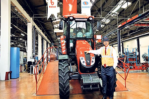 `180 milyon dolarlık` traktör yatırımı yaptı