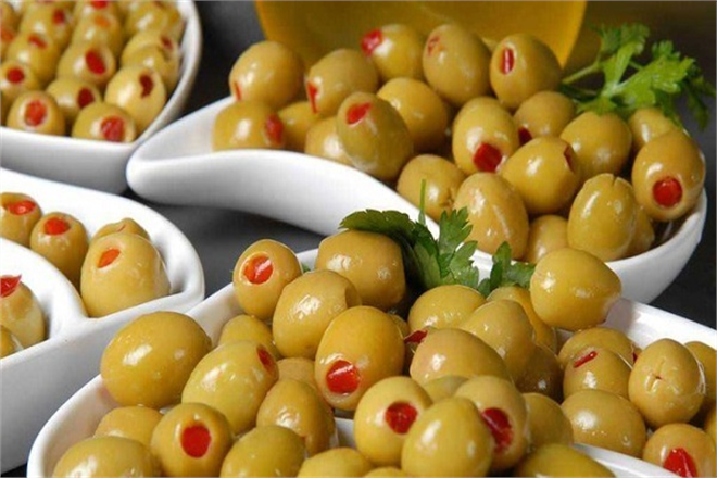 Osmaniye`de Kadınlara Zeytin ve Turşu Yapımı Konusunda Eğitim Verildi