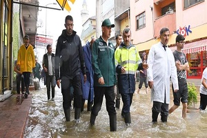 Bakan Kirişçi Sel Bölgesinde İnceleme Yapıyor
