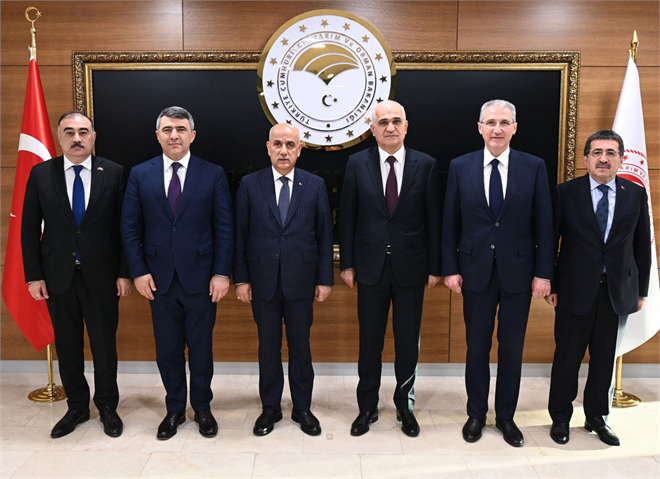 BAKAN KİRİŞCİ, AZERBAYCAN BAŞBAKAN YARDIMCISI MUSTAFAYEV VE BERABERİNDEKİ HEYET İLE GÖRÜŞTÜ