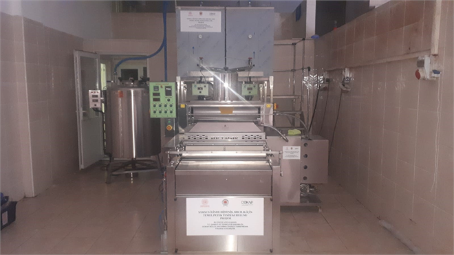 Arıcılara `Petek Üretim Makinesi` Desteği